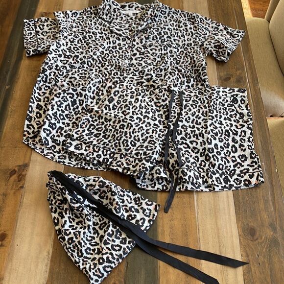 Pajamas Short Set Leopard animal print - Picture 1 of 10